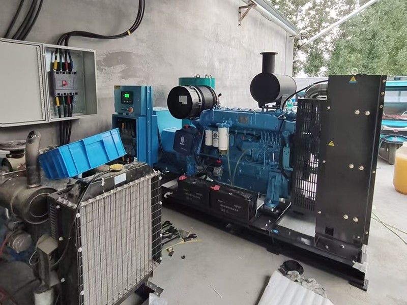 200KW潍柴原装发电机组